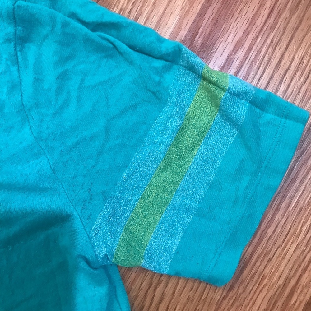 🍭VINTAGE Victoria’s Secret Tee - Picture 3 of 6